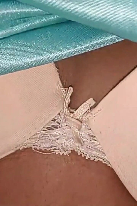 Ngentot & dipijat sambil bugil sama kakak ipar