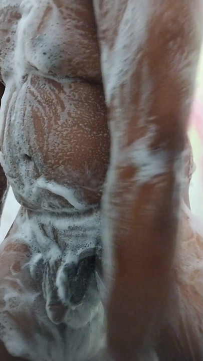 Mitchell Clayton alias Chef Clayton alias Dl. Majic. Curățați un duș proaspăt murdar. | Clip 1