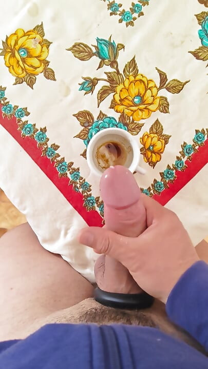 Mega cum in coffee