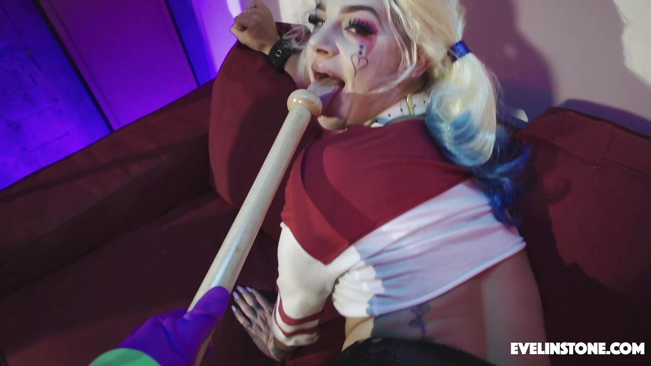 Harley Quinn Cosplay Facial Fuck Defeat