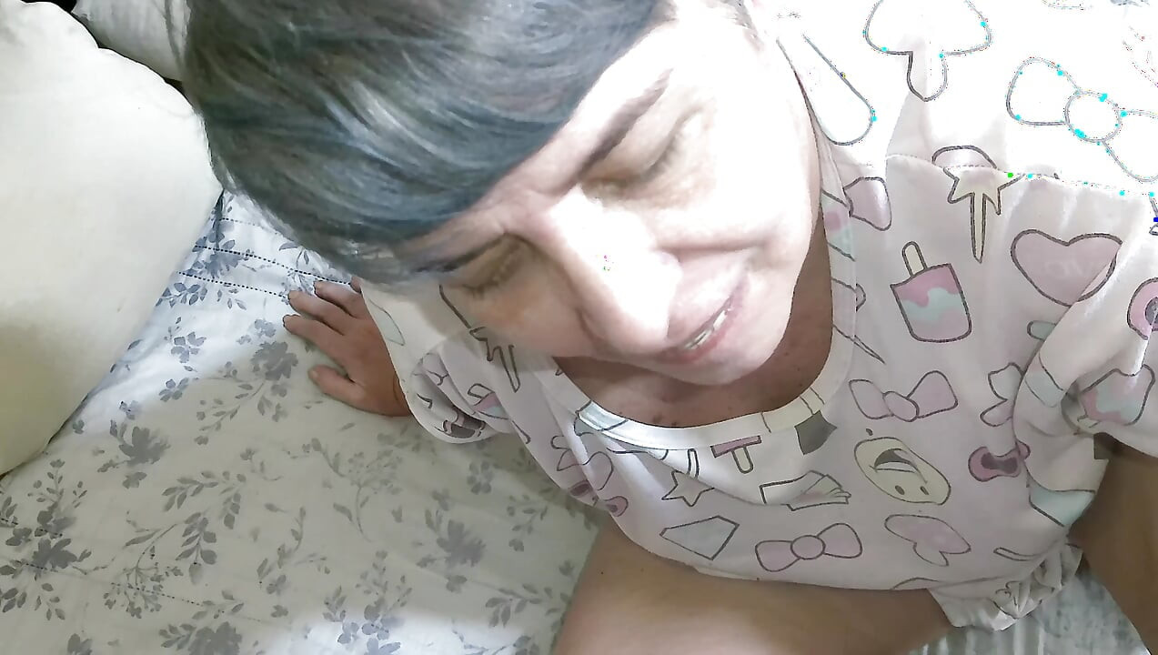 Deliciosa follada en primer plano con hermosa abuela