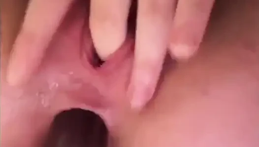 Seks anal dan masturbasi closeup