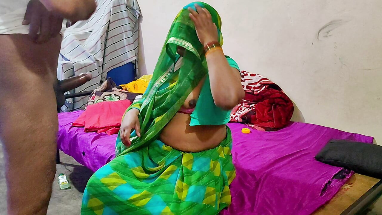 Desi Hot Indian Bhabhi Fucked in Hindi Audio