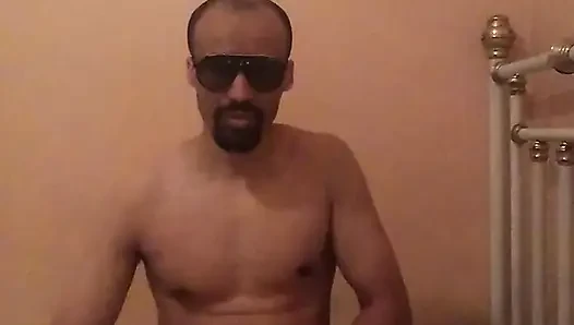 Masumca başlayan ve daha fazlasını istemene neden olan o beklenmedik baştan çıkarma