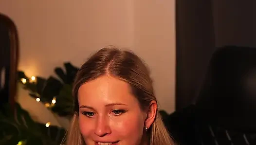 Seksi Parmakları Sokuyor