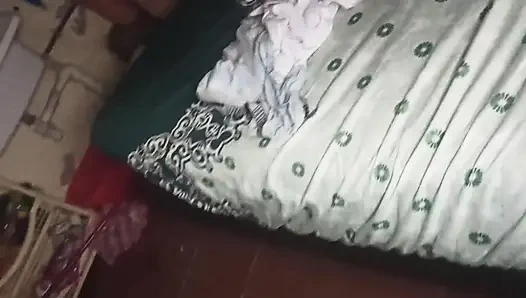 Cewek ini suka banget dientot habis-habisan sampai mengelabui cowok ini