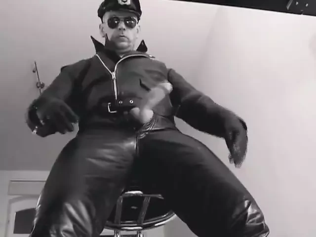 Leather Master 8