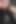 Siyah deri kıyafetli ateşli nine büyük bir dildo emiyor