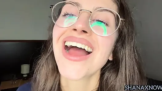 Fetish berbicara sebelum melahapmu fetish mulut uvula