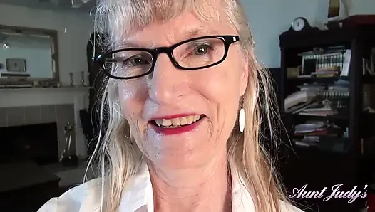 TanteJudys - 69-jährige texas-amateurin GILF Diane ist deine persönliche sekretärin