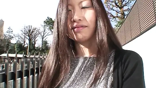 Gadis ingin bersenang-senang dengan pria baru