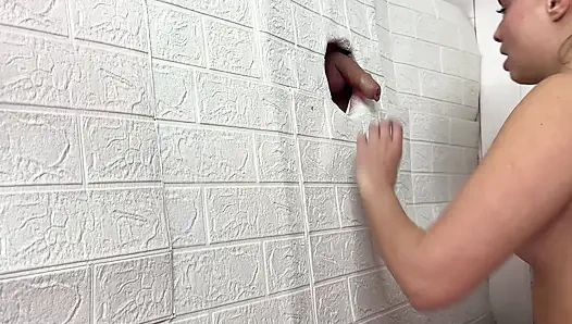 Gloryhole: It Melts as if It Was Waiting for Her