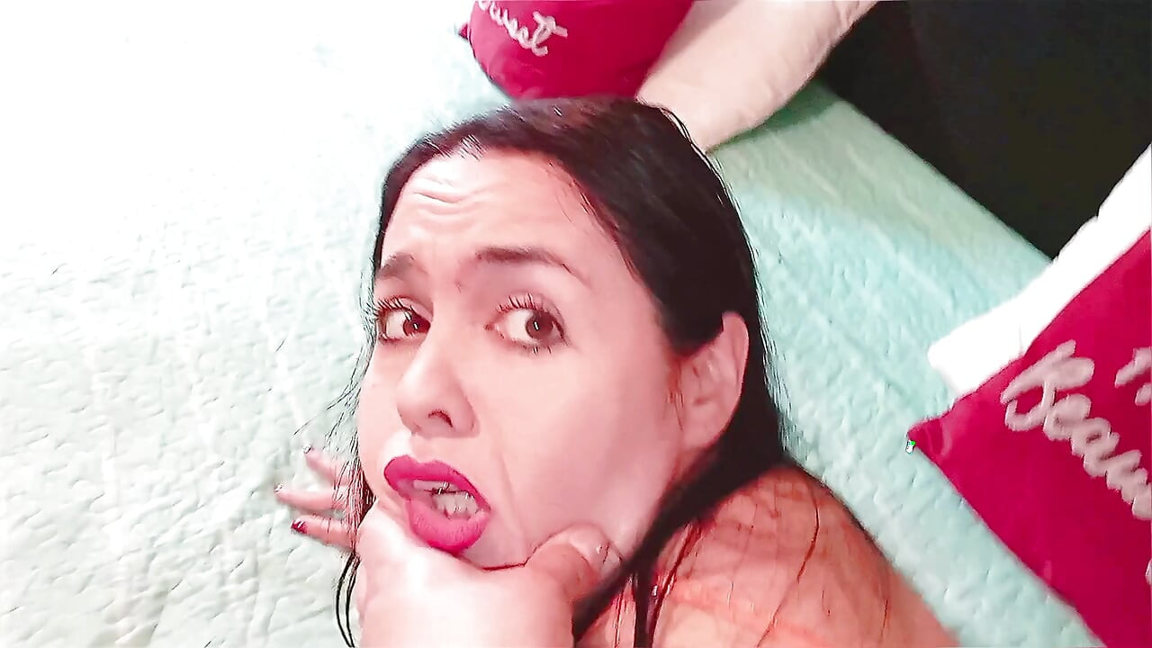 Eu fodi minha madrasta sexy e rabuda - POV - sexo amador