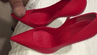 Caliente !! Tacones de lápiz labial rojo juegan