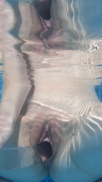 Powerful moment from "Underwater Dildo and Cream"