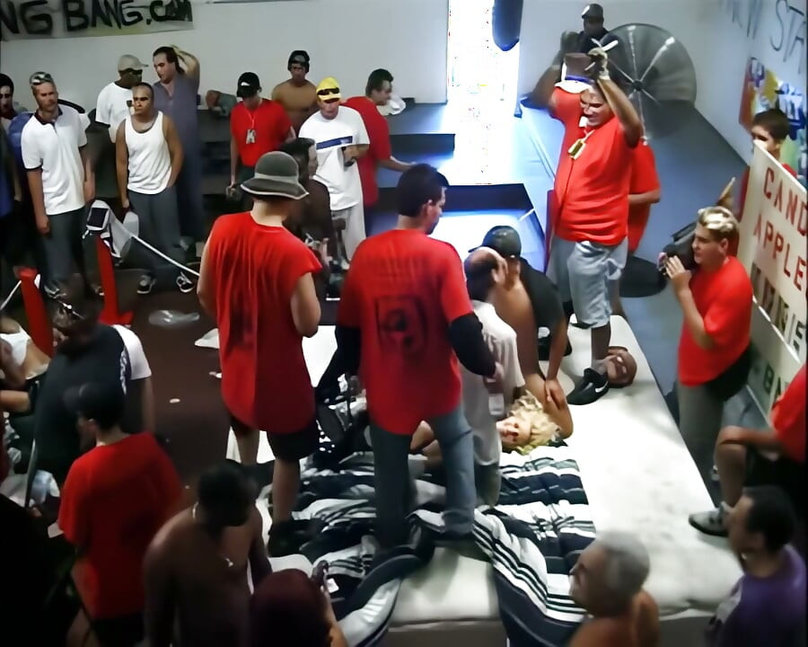 Orgía - Culos Negros Perfectos Y Enormes Pollas Negras Gangbang