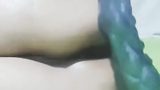 MILF Mature stepmom looks for someone to put a huge cock in her 3