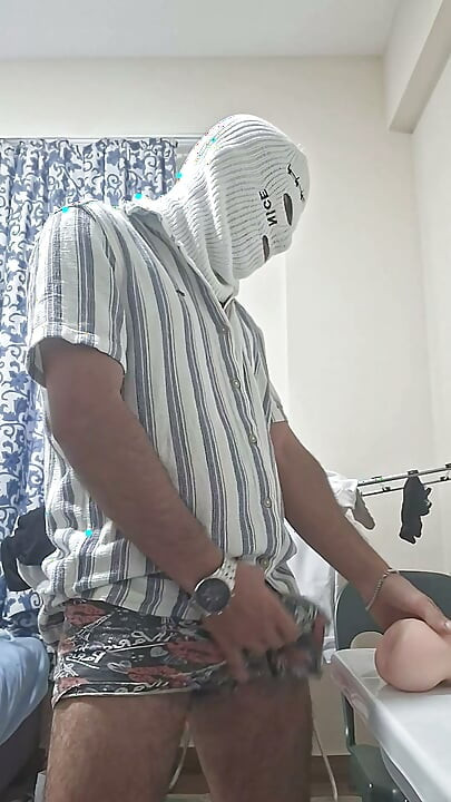 The masked Turk does justice to his toy