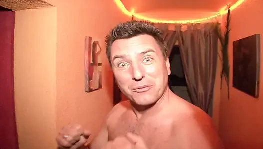 Reife deutsche hure auf der swingerparty in heißem dreier gefickt