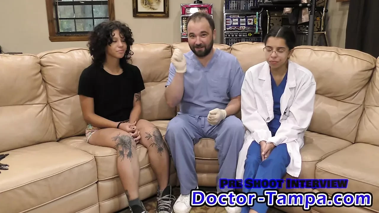 Dr Tampa - Nicole Luva's eerste gyno-examen