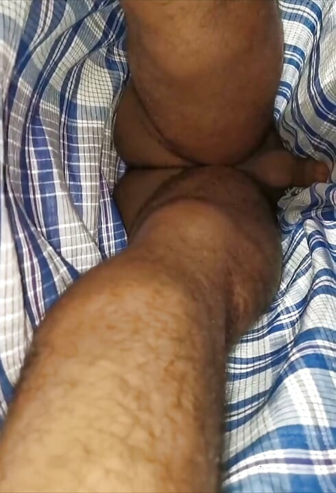 Video sa ručnim poslom od čikadžije u lungiju iz Čenaja