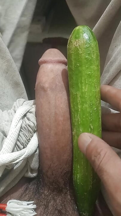Those interested in sex with me, whether male or female, can contact me. My sex will be completely confidential.