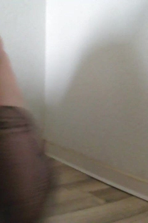 Fetter Arsch in Taga Doggy Pose