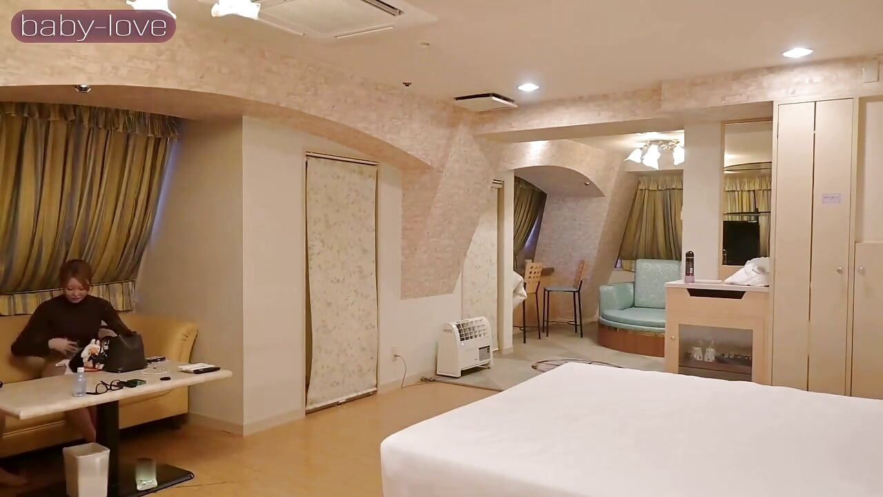 Uncensored Gal Esthetician: Dirty Service Drains Every Last Drop Then Creampie