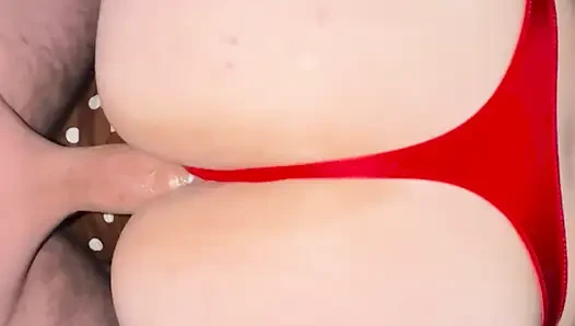 Sahabatku nyepong kontol besarku dan aku suka banget dientot gaya doggy