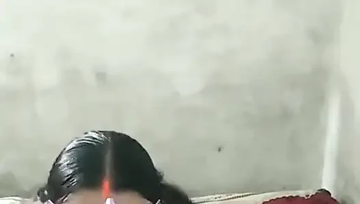 Hintli kadın sikişiyor