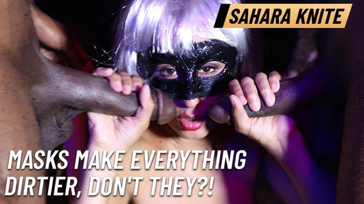 Sahara Knite - De Dominatrix Sahara komt echt klaar terwijl ze wordt gedomineerd