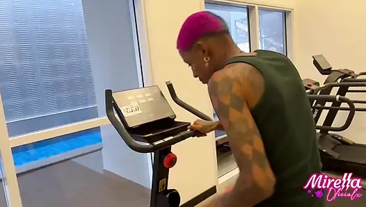 Ich, das dünne, silikonisierte Mädchen von Smart Fit