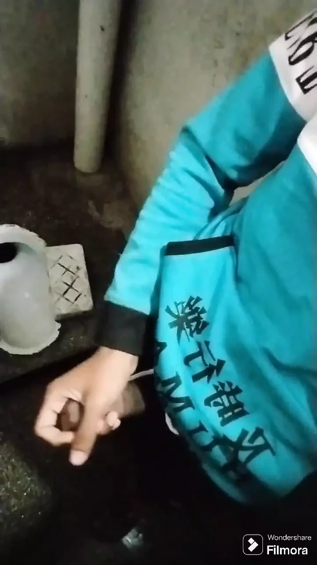 Big dick deshi boy enjoying himself