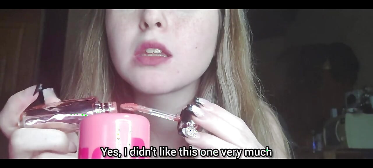 Przymierzając 11 pomadek z bliska - część 2