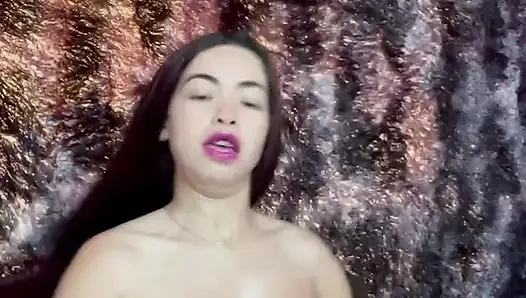 Yarağının benimle oynayacak zamanı olacak