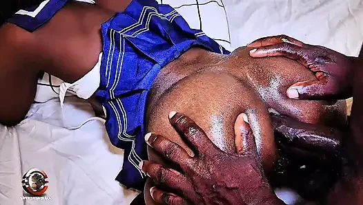 Cowok kulit hitam kontol besar ngentot pantat si langsing lara