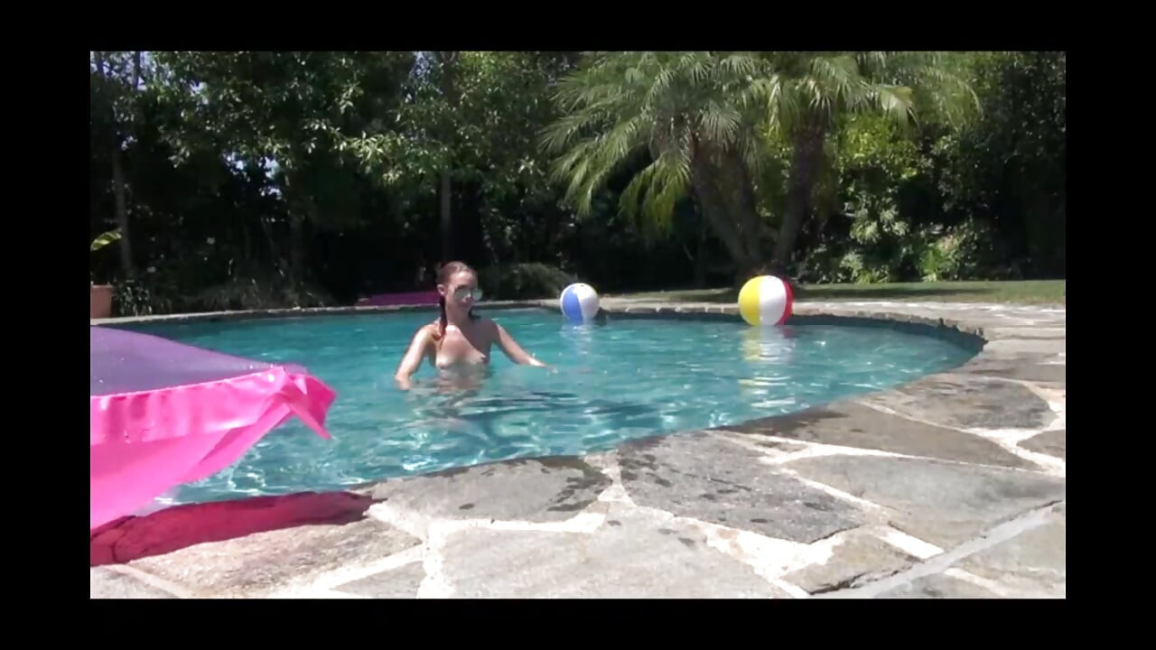 젊은 창녀를 위한 거대한 자지