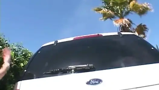 Белая женушка: межрасовый тройничок для блондинки W