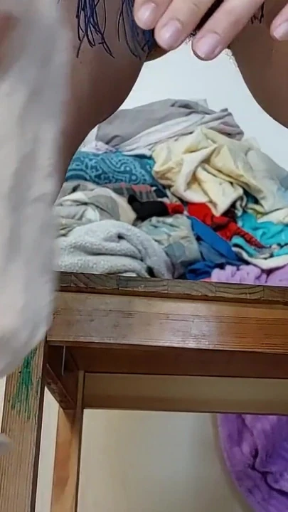 Magával ragadó pillanat a "Szőrös feleség nagy segg, szőrös punci, nagy mellbimbók. Amatőr milf punci, nagy segg, nagy mellek."