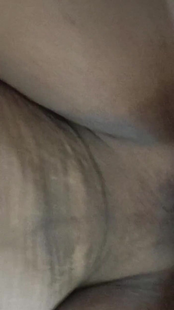"Seksi yenge ki gand mein land lad diya acı verici anal video" dan unutulmaz bir an
