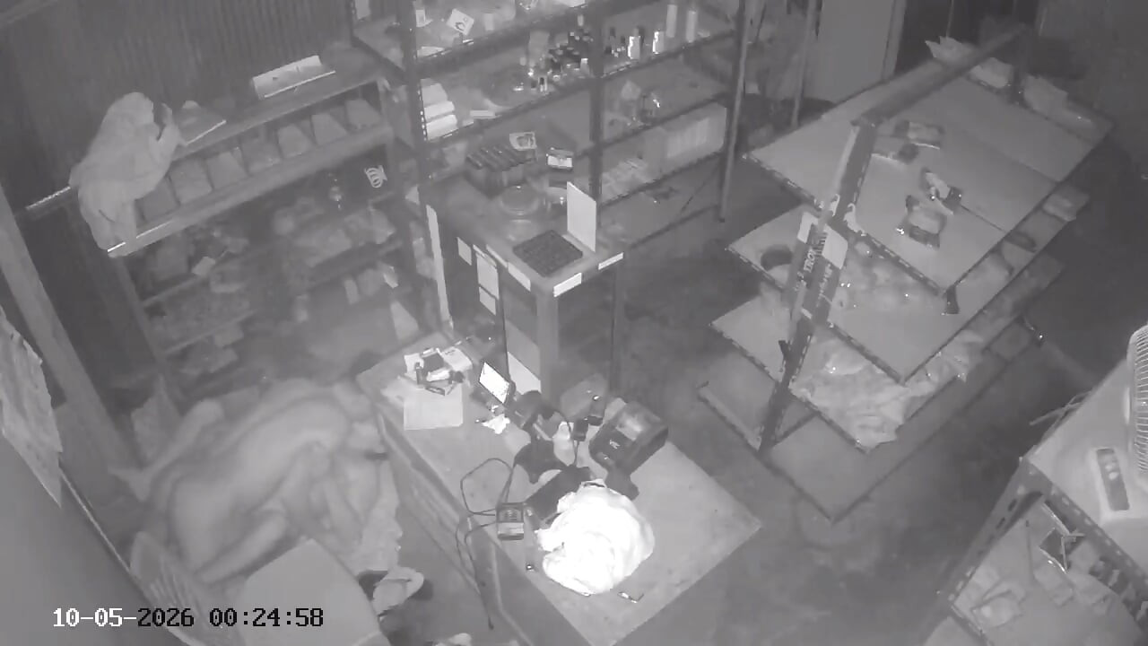 Cheating in a dark place with an ex-girlfriend, it turns out that there is a hidden camera.