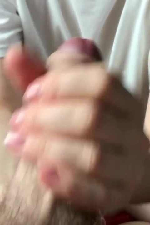 Amatérská manželka šuká zezadu. POV