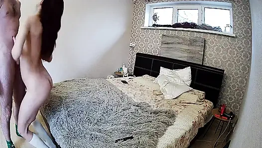 Schlafzimmer 4: Kamila & Danildo heißes und sinnliches vorspiel, muschi reiben und tittenjob