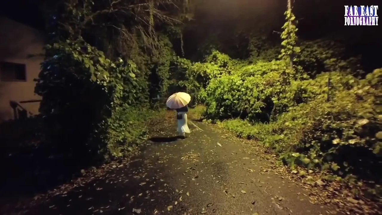 裙子侧面挑逗, 在她沉入的那一刻, 光滑的放荡变成了瞬间的高潮 - 4