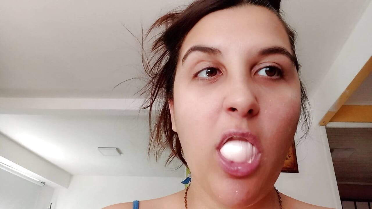 Doing Huge and Messy Bubblegum Bubbles - Bunny Looner