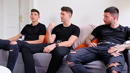 Wild Gangbang! Tru Kait Dares to Take Two Cocks up Her Pussy!