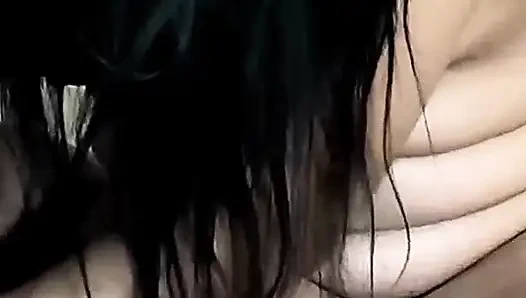 Web kamerasında 2 Müslüman lezbiyen tesettürlü