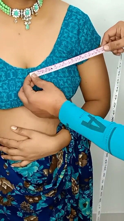Tailar ji pichhali bar bahut achcha dress silai ki thi | Clip 1