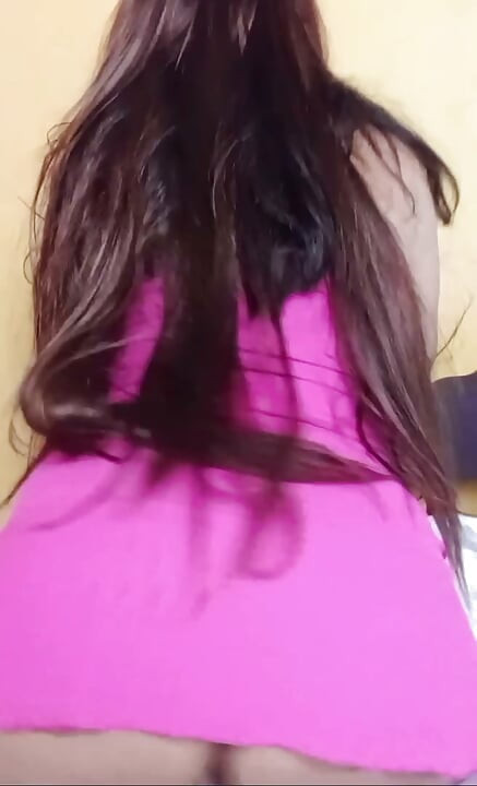 At home alone I felt like dancing then I got even hornier and ended up putting my toy in my pussy
