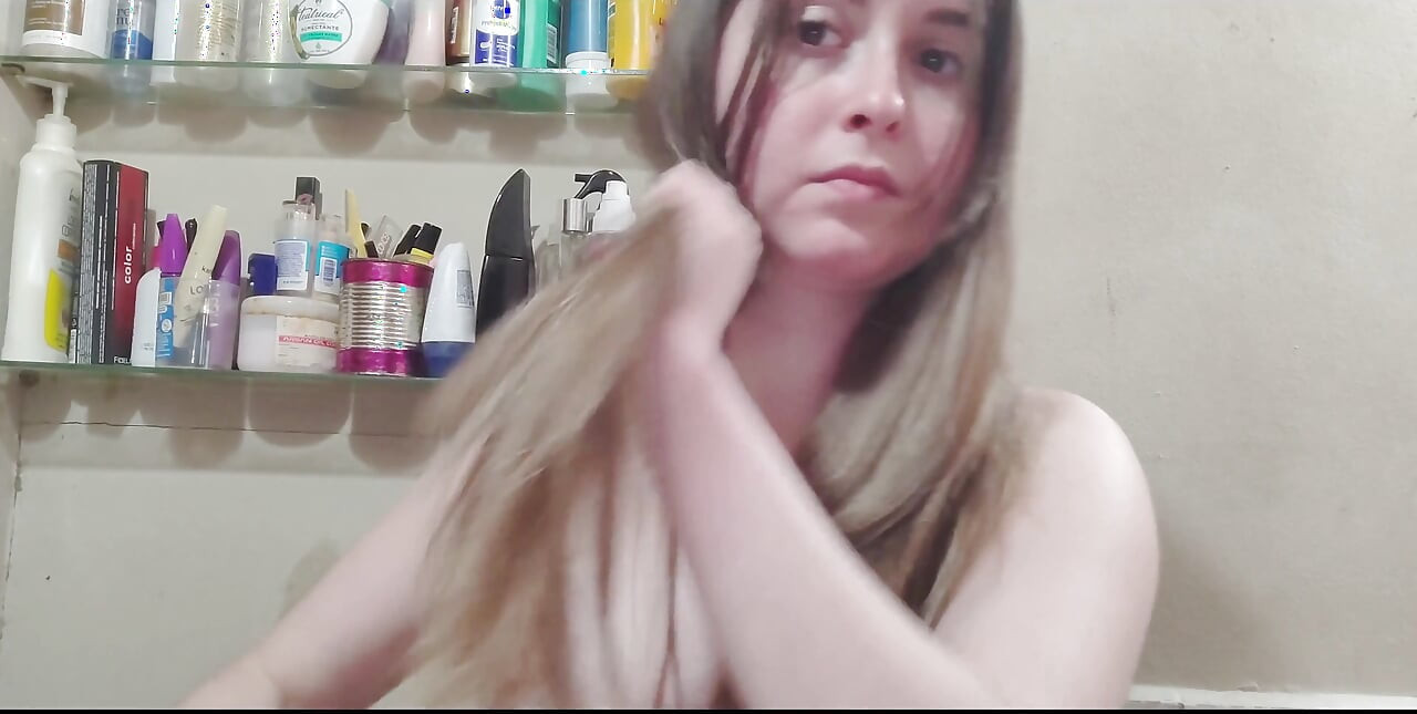 Brushing My Long Blonde